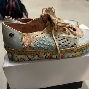 Stylish Women's Multicolor Casual Shoes